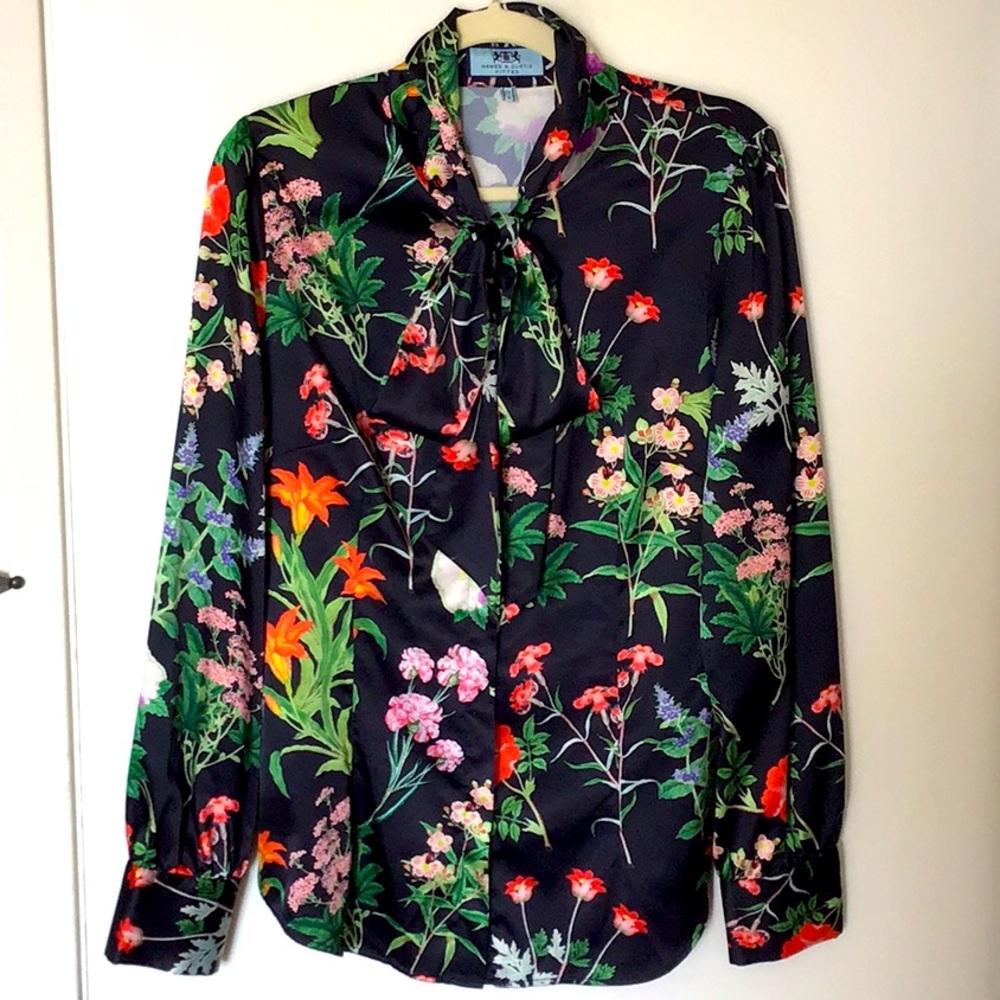 HAWES & CURTIS Pussybow semi-fitted satin blouse